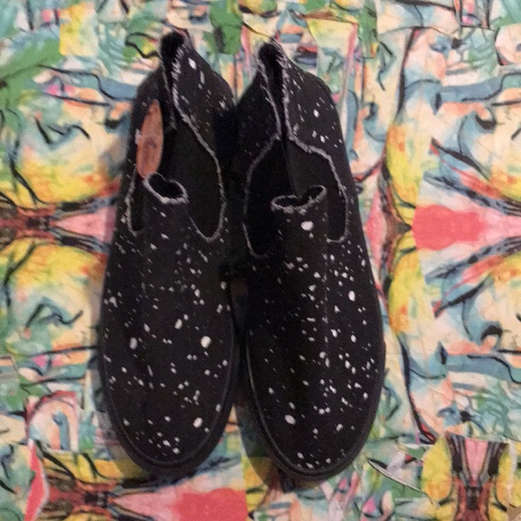 Awesome Abstract Flats! - Picture 4 of 4